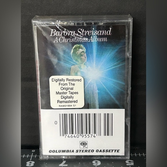 A Christmas Album By Barbra Streisand (Cassette) - Picture 1 of 3